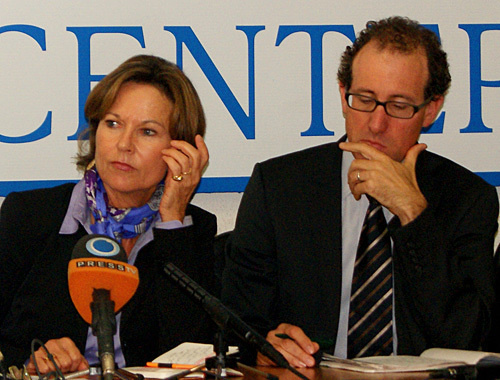 Joel Simon and Kati Marton from the International Committee to Protect Journalists meet heads of Investiratory Committee, Moscow, September 30, 2010. Photo by the "Caucasian Knot"