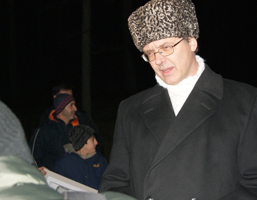 Mikael Storsjö and Chechen refugees demonstrate against priest Juha Molari in Raasepori, Finland. October 31, 2010. Photo by "Caucasian Knot".