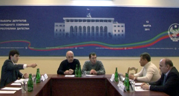 Participants of the roundtable "Regional Policy and Dagestan" held by the newspaper "Chernovik". Dagestan, Makhachkala, March 9, 2011. Courtesy by the "Chernovik"
