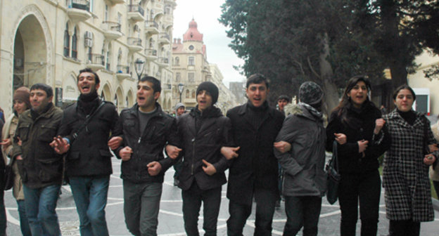 Youth action "Great People's Day" in central Baku, in Nizami (Trade) Street, March 11, 2011. Photo by the "Caucasian Knot"
