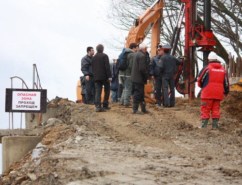 Blockade of construction works on Cape Vidny, Khosta District of Sochi. March 23, 2011. Photo by the "Caucasian Knot"
