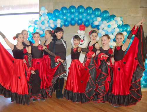  "Gloria" Children's Choreographic Ensemble, 2011. Photo by the Press Service of the President and Government of Karachay-Cherkessia: www.kchr.info