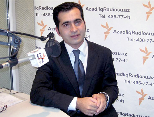 Bakhtiyar Gadjiev in the studio of Radio Azadlyg. Baku, September 30, 2010. Photo by Radio Azadlyg, www.radioazadlyg.org