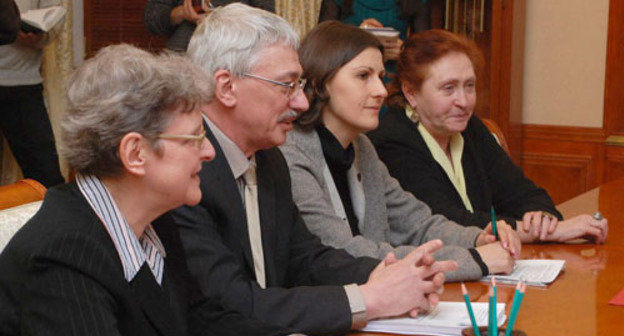 Delegation of the Human Rights Centre "Memorial" at the meeting with President of Dagestan. Makhachkala, April 8, 2011. Photo by Albert Tokaev for the "Caucasian Knot"