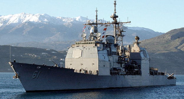 Souda Bay, Crete, Greece.The guided missile cruiser USS Monterey (CG-61) arrives for a port call on Greece's largest island, Jan. 15, 2007.
From Wikipedia, http://en.wikipedia.org. Author: United States Navy, Mr. Paul Farley