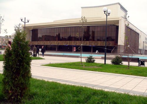 Theatrical and concert palace in Grozny. Source: www.teptar.com