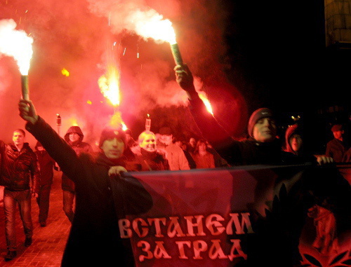 Participants of torchlight march of nationalists in Volgograd, December 11, 2011. Photo by Vyacheslav Yaschenko for the "Caucasian Knot"