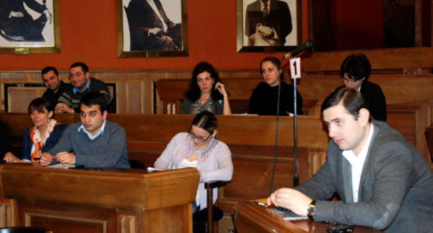 Sitting of the Judiciary Committee of the Parliament of Georgia. Courtesy of www.parliament.ge