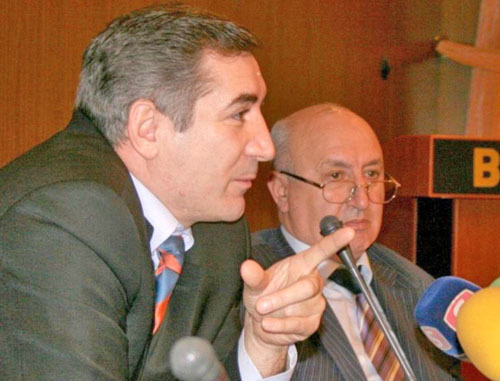 On the left – Nushiravan Magerramli, Chairman of the National Television and Radio Board of Azerbaijan. Courtesy of the IA "Turan"