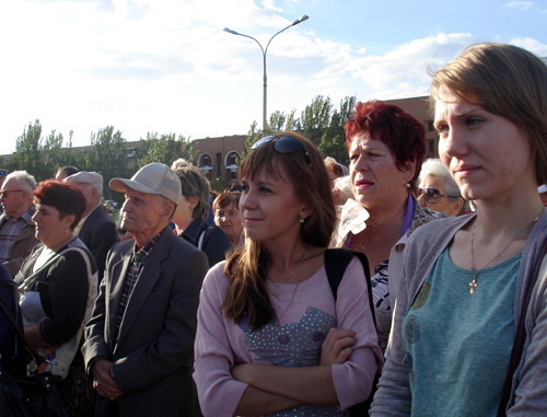 Participants of the rally against rise of utility tariffs and liquidation of marketplaces; Volgograd Region, Volzhskiy, September 9, 2012. Photo by Tatiana Filimonova for the "Caucasian Knot"