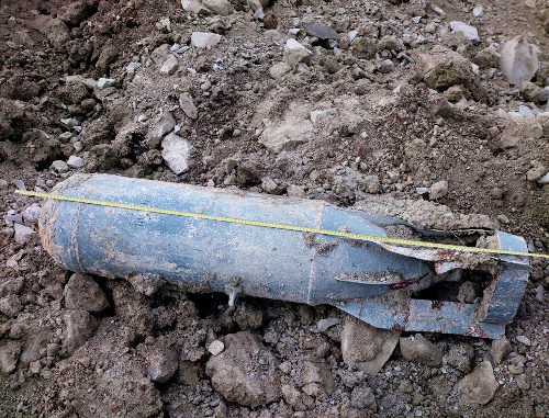 Air bomb found in Grozny district of Chechnya. November 2013. Photo by the press service of Chechen Republic main Office of Russia's Ministry for Emergencies, http://www.95.mchs.gov.ru/