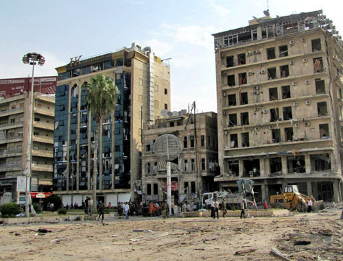 Square Saadullakh al-Dzhabiri after explosions which occured on October 3, 2012. Syria, Aleppo. Photo: Zyzzzzzy, http://ru.wikipedia.org/