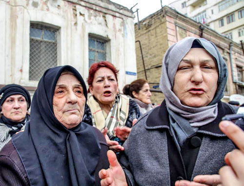 Participants of the rally protesting against demolition of their houses, Baku, March 3, 2014. Photo by Aziz Karimov for the ‘Caucasian Knot’. 
