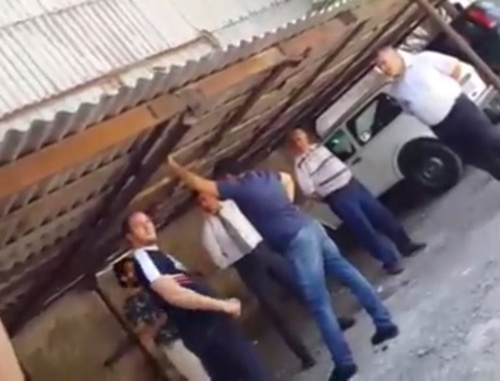 Attack on the reporter of the Azerbaijani Service of Radio Liberty, May 16, recorded by the witness and published on Radio Azadlyg website, http://www.azadliq.org/media/video/25387222.html  