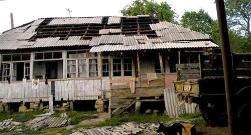 A house in Rastau village after the war. Photo by Luisa Orazaeva for the ‘Caucasian Knot’.