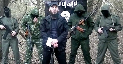 Suleiman Zailanabidov (in the centre). Screenshot from the video posted by Suleiman Amir, www.youtube.com. 