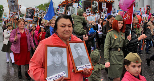 The march "Immortal Regiment" in Nalchik. May 9, 2015. Photo by Lyudmila Maratova for the "Caucasian Knot"