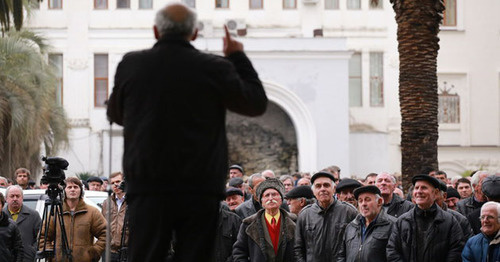 The rally of the opposition in Sukhumi on February 23, 2013. Photo by Grigory Kubatyan for the "Caucasian Knot"