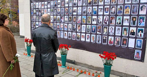 Photos of the victims of the terror act at the Dubrovka Theatre. Moscow, October 2015. Photo: Yuri Timofeyev (RFE/RL)