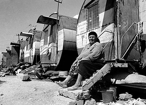 The camp of Armenian refugees from Shaumyan, 1994. Photo by http://ru.wikipedia.org