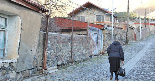 Kazbegi, Georgia. Photo by Akhmed Aldebirov for the "Caucasian Knot"