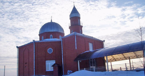 Mosque of Mafakhable village where Circassian repatriates live, Agygeia. Photo: http://islamcenter.ru/?item=914#prettyPhoto