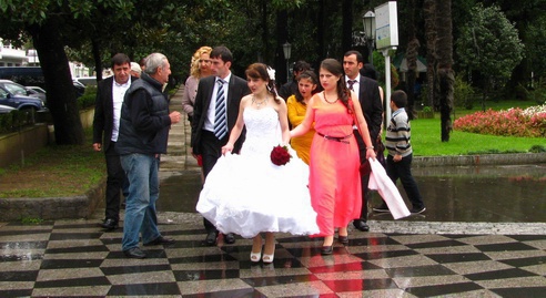 The participants of a wedding ceremony in Georgia. Batumi, Adjaria. Photo by Yuliya Kasheta for the "Caucasian Knot"