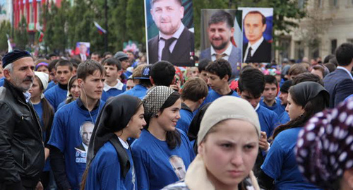 Young people at celebrations in Grozny dedicated to Putin’s birthday. Photo by Magomed Magomedov for the ‘Caucasian Knot’.  