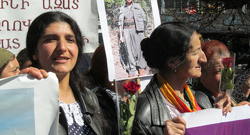Kurdish women at the protest action in Yerevan. Photo by Tigran Petrosyan for the "Caucasian Knot"