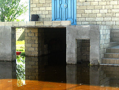 Flood implications in Musaly village, Saatlin District of Azerbaijan. June 5, 2010. Photo by the "Caucasian Knot"