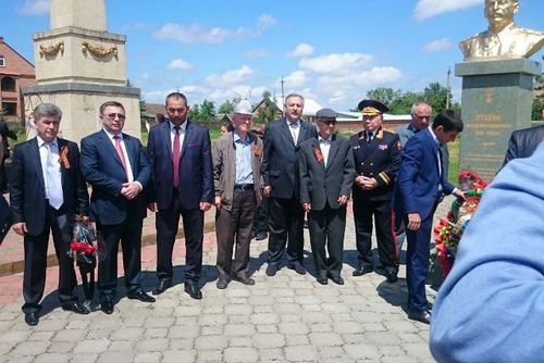 On May 9, monument to Joseph Stalin was opened in the village of Ozrek, Lesken District of Kabardino-Balkaria. Photo: KBR division of the Communist Party of the Russian Federation, http://www.kprf-kbr.ru/news/?page2