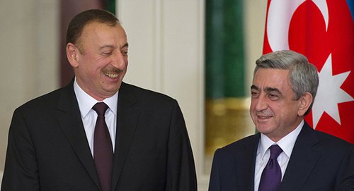 A meeting of Serzh Sargsyan (to the right) and Ilham Aliev. Photo: http://armenia-news.ru/03/vstrecha-prezidentov-armenii-i-azerbajdzhana-v-vashingtone-mozhet-ne-sostoyatsya/