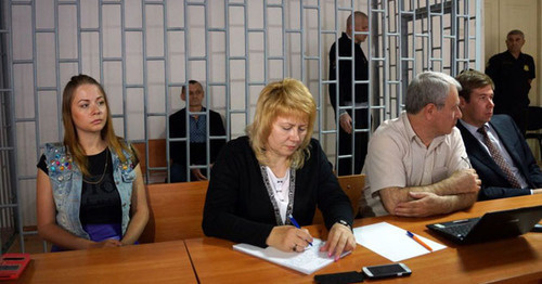 At the court hearing in the case against Nikolai Karpyuk and Stanislav Klykh in Grozny, May 17, 2016.  Photo: Anton Naumlyuk (RFE/RL)