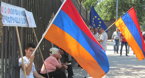 Armenian activists protest against air defence agreement. Photo by Tigran Petrosyan for the "Caucasian Knot"