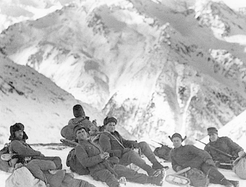 German soldiers in the Caucasus, December 22, 1942. Photo by http://ru.wikipedia.org