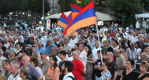 The participants of the rally in Yerevan. August 12, 2016. Photo by Tigran Petrosyan for the "Caucasian Knot"