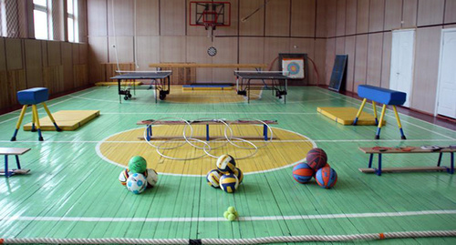 A gym. Photo: http://gtrk-saratov.ru/news/novyj_sportzal_poyavilsya_v_shkole_sovetskogo_rajona/
