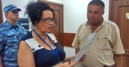 Olga Golubyatnikova and Vladimir Nemtsov at the Aksai District Court. Rostov Region, August 24, 2016. Photo by Konstantin Volgin for the "Caucasian Knot"