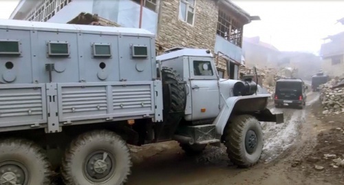 Law enforcer’s vehicle in the village of Kvanada. Photo: 05.мвд.рф
