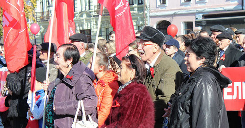 A rally and a march of the supporters of the Communist Party of the Russian Federation (CPRF) in Vladikavkaz. November 7, 2016. Photo by Emma Marzoeva for the "Caucasian Knot"