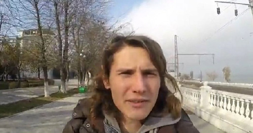 Blogger Alexander Sidorov. Screenshot of the video: https://vk.com/siberianguyru