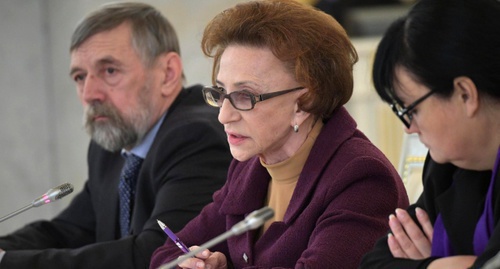 Tatyana Morschakova (in the center), a member of the HRC, at the meeting with the president Vladimir Putin on December 8, 2016. Photo: Kremlin.ru
