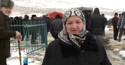 Burial of remains of persons, killed during the first military campaign. Grozny District. December 31, 2016. Screenshot of a video https://grozny.tv/news.php?id=17825" class="main_article_image