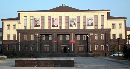 Kurchaloi Administration. Photo: https://ru.wikipedia.org/wiki/Курчалой