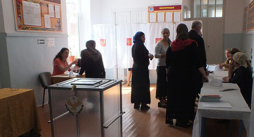 At a Polling Station in Dagestan. Photo by Patimat Makhmudova for the "Caucasian Knot"