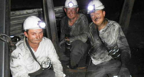 Miners. Photo http://bloknot-rostov.ru/news/gornyaki-obankrotivshegosya-kingkoula-v-rostovskoy-810964?sphrase_id=202790