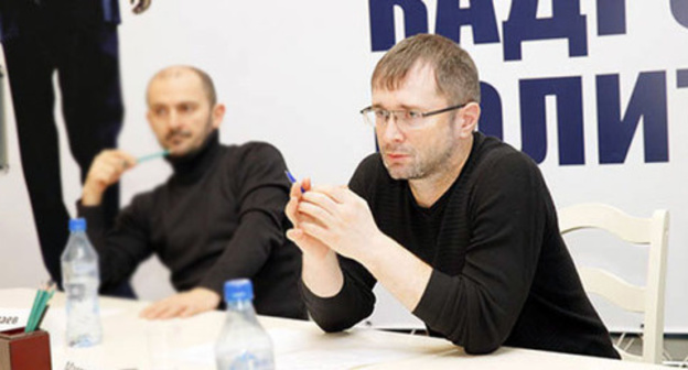 Magomed Magomedov, a political observer of the weekly "Chernovik" (Draft). Photo http://flnka.ru/