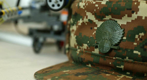 A service cap of the officer of the Nagorno-Karabakh Army. Photo © TUMO
 https://ru.armeniasputnik.am/karabah/20170223/6497349/karabah-voennosluzhashchij-gibel-prichiny.html