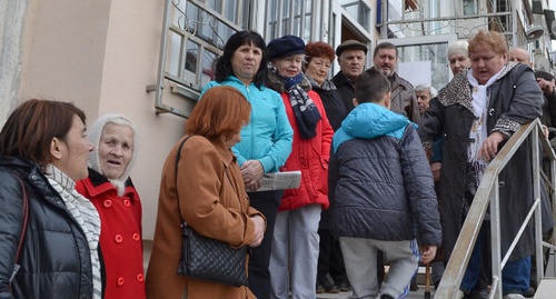 The participants of the residents of the resort micro-district Maly Akhun. February 24, 2017. Photo by Svetlana Kravchenko for the "Caucasian Knot"