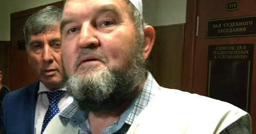 Makhmud Velitov, Imam of the Moscow "Yardyam" Mosque. Screenshot of Business Online video: https://www.youtube.com/watch?v=xQC_tbPJ0Vg